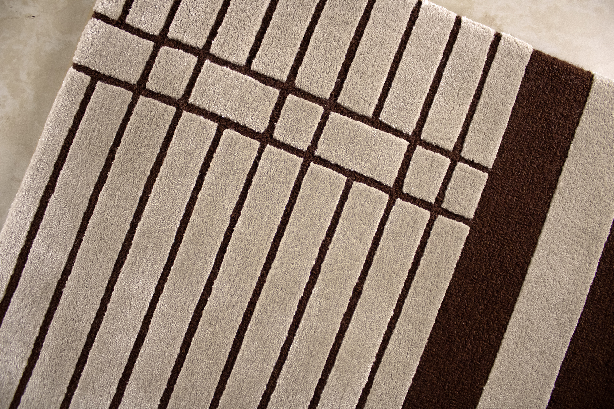 Lencia Detail